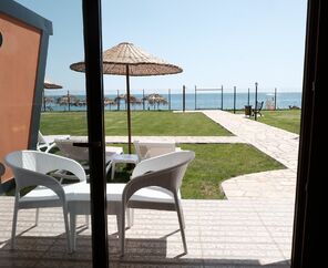 Club Turtas Beach Hotel