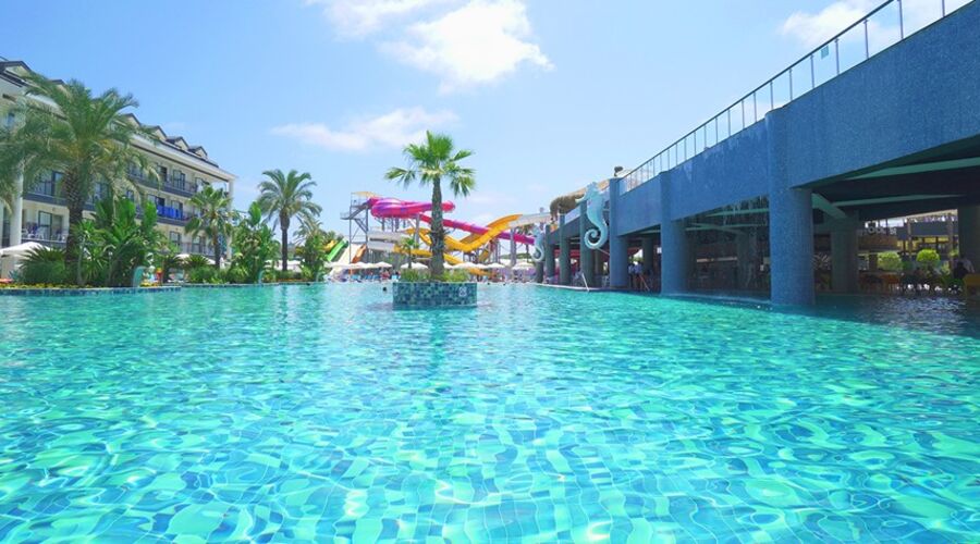 Dream World Palace