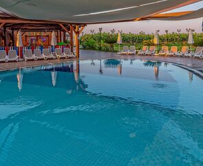 Kirman Belazur Resort & Spa