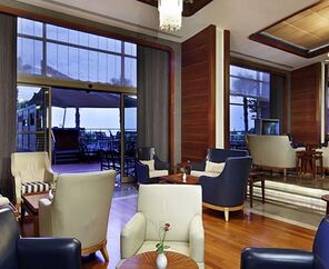 Club Grand Side