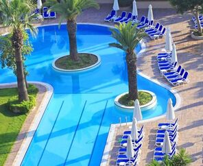 Club Grand Side