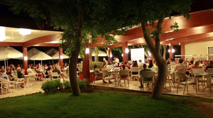 Club Grand Side