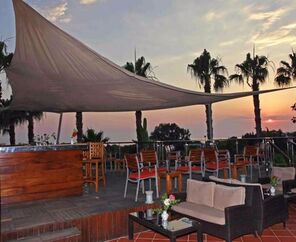 Club Grand Side