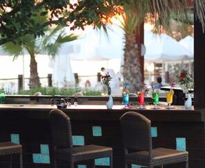 Club Grand Side