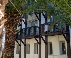 Latanya Park Resort