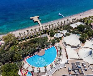 Latanya Park Resort