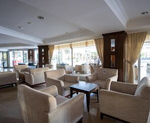 Latanya Park Resort