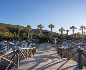 Latanya Park Resort