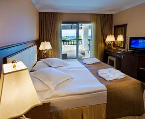 Latanya Park Resort