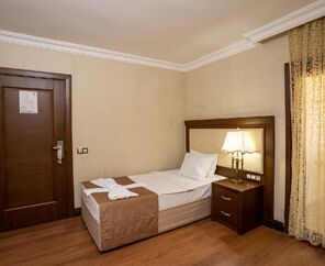 Latanya Park Resort