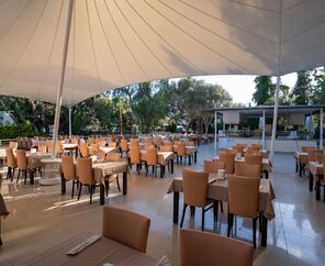 Latanya Park Resort