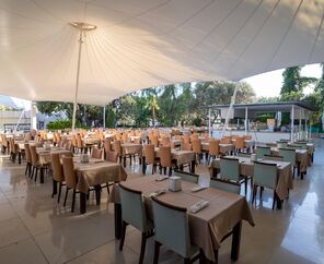Latanya Park Resort