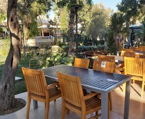 Latanya Park Resort