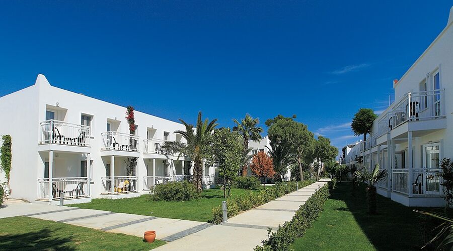 Petunya Beach Resort