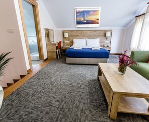 Club Marma Hotel