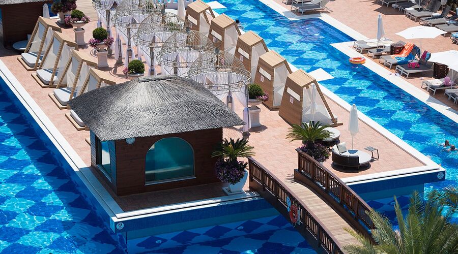 Quattro Beach Spa & Resort Otel