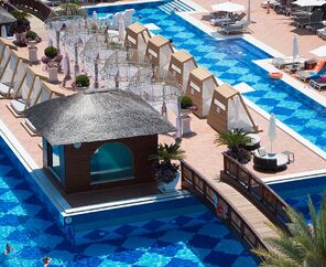 Quattro Beach Spa & Resort Otel