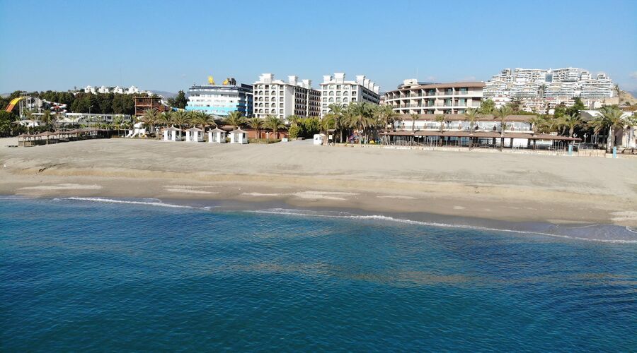 Quattro Beach Spa & Resort Otel