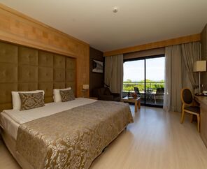 Amara Luxury Resort& Villas