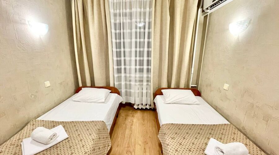 Hotels 7F