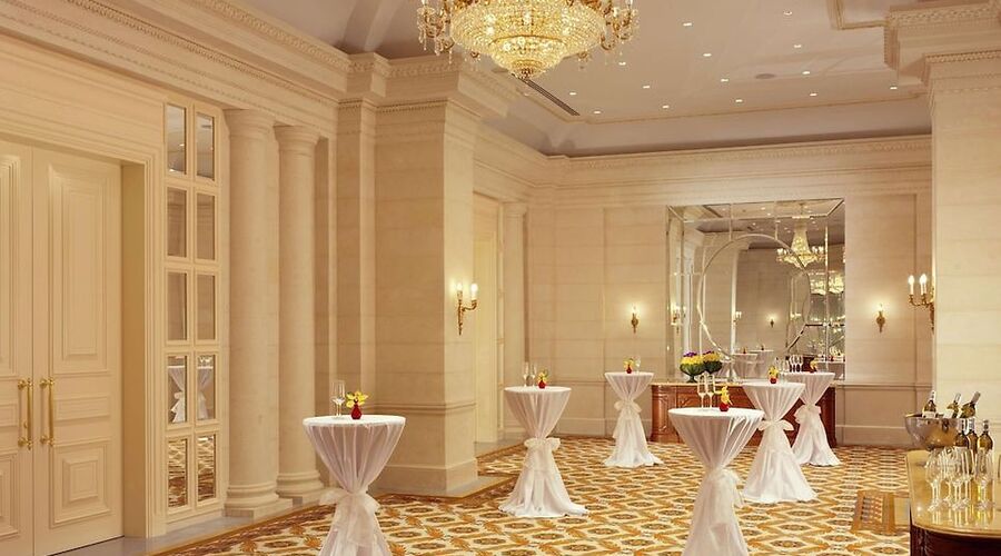 Fairmont Grand Hotel Kyiv