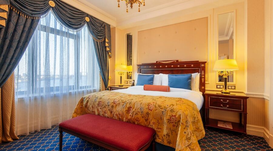 Fairmont Grand Hotel Kyiv