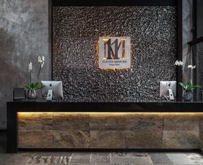 11 Mirrors Design Hotel