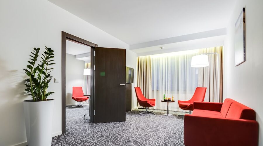 Hotel Park Inn by Radisson Kyiv Troyitska