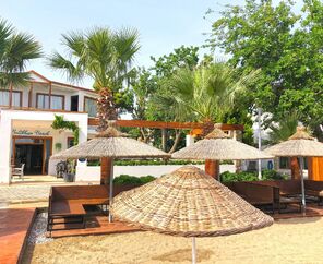 Butikhan Beach Hotel