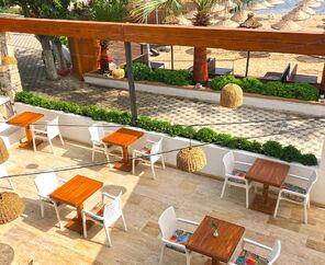 Butikhan Beach Hotel