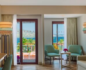 DoubleTree By Hilton Bodrum Işıl Club Resort