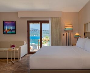 DoubleTree By Hilton Bodrum Işıl Club Resort