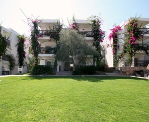 Mi Casa Beach Hotel