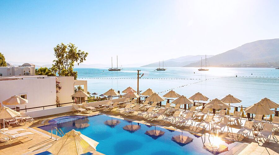Mi Casa Beach Hotel