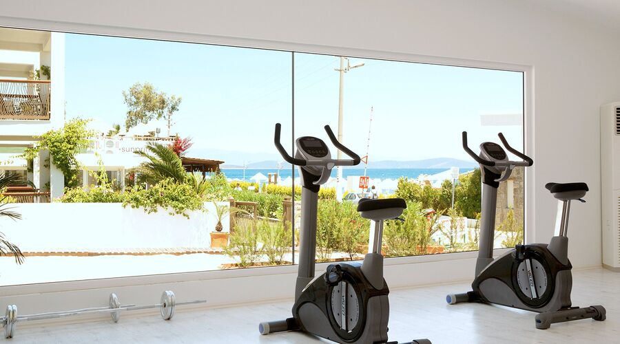 Mi Casa Beach Hotel