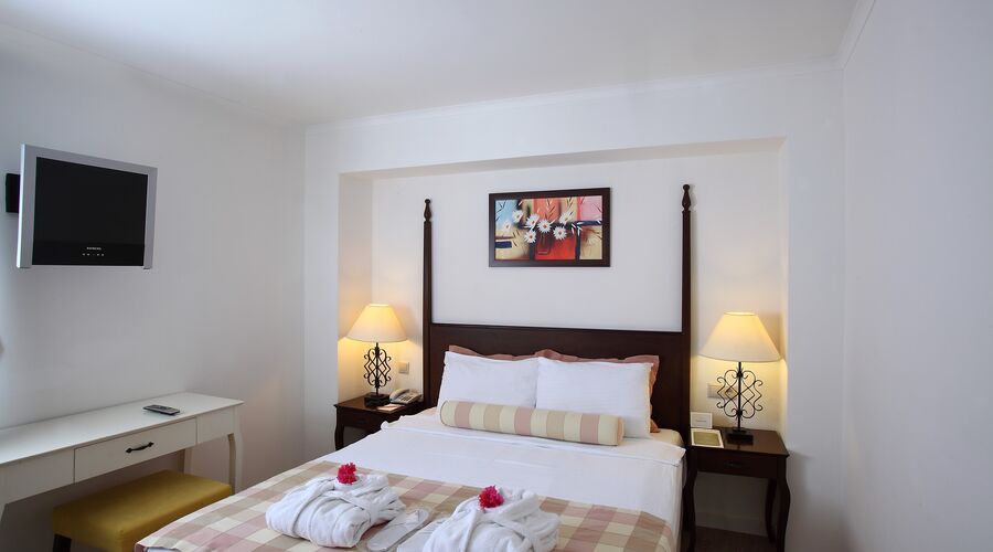 DoubleTree By Hilton Bodrum Marina Vista