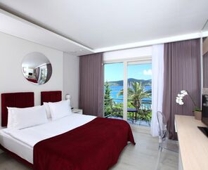 No81 Hotel
