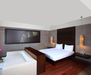 No81 Hotel