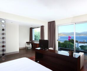 No81 Hotel