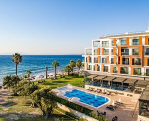 Maia Luxury Beach Hotel & Spa