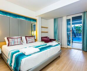 Long Beach Resort Hotel & Spa Deluxe