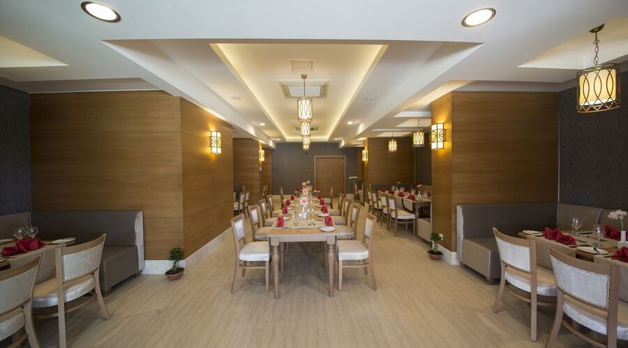 Ramada Resort Lara