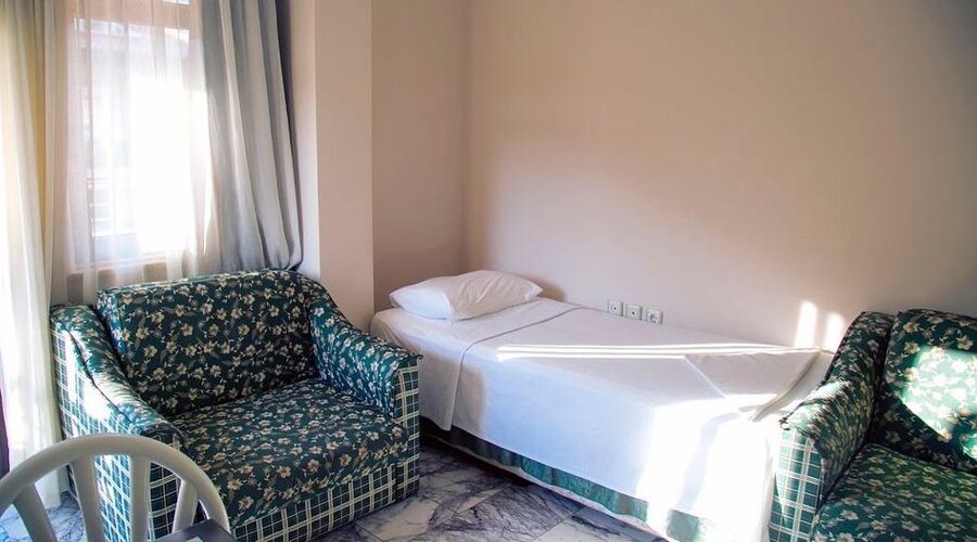 Özay Apart Otel