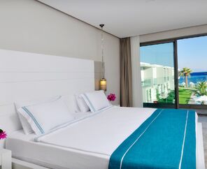 Lugga Boutique Hotel & Beach