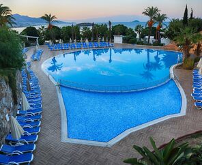 Yasmin Bodrum Resort