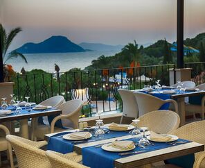 Yasmin Bodrum Resort