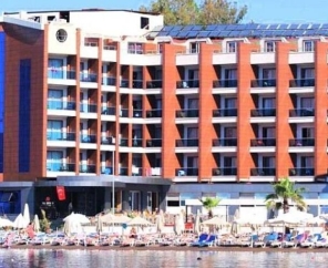 Point Beach Hotel