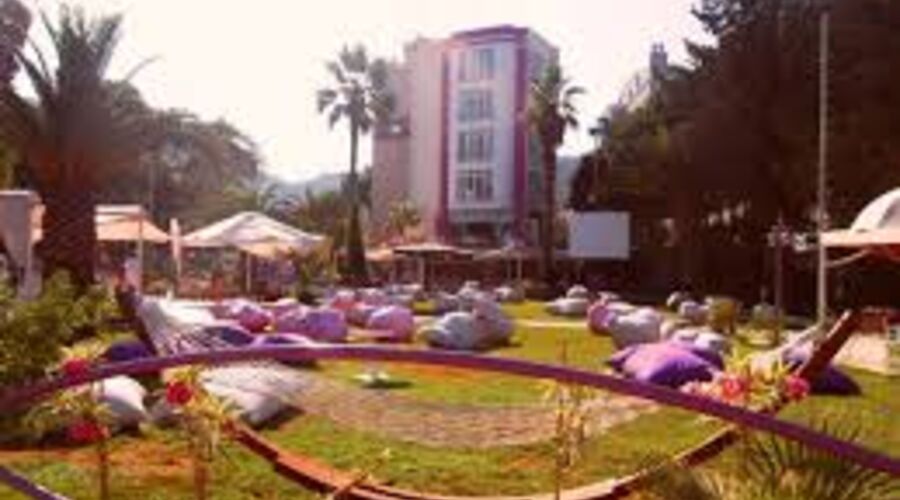 Dora Beach Hotel