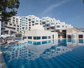 Rixos Sungate