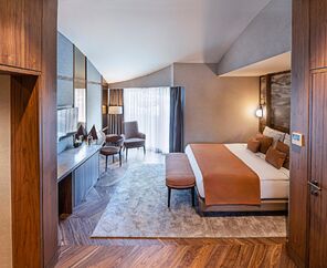 Rixos Sungate